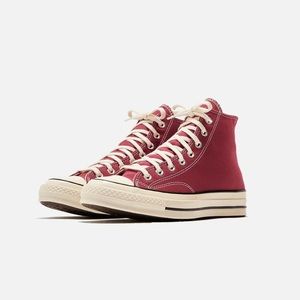 Converse Chuck 70 Hi in Midnight Hibiscus, 7.5 men’s/9.5 women’s